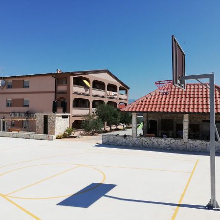 Apartments Glasnovic Vir Eksteriør billede