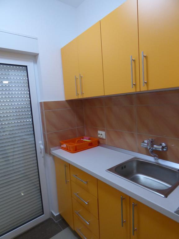 Apartments Glasnovic Vir Eksteriør billede